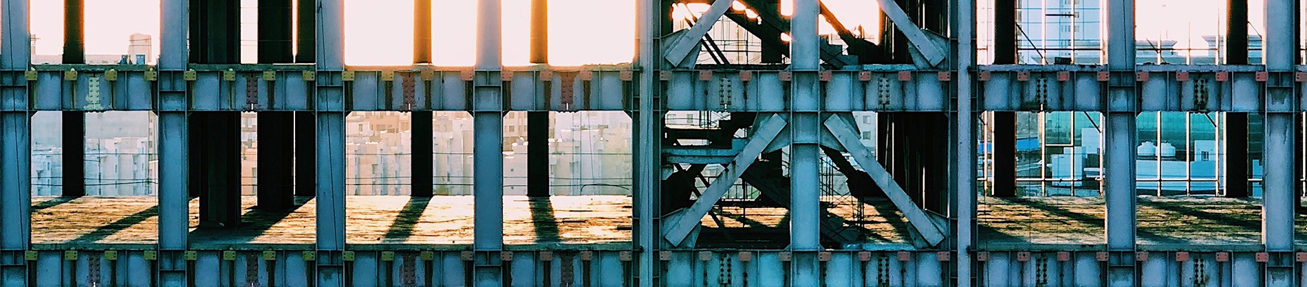 Metal industrial scaffolding for a building Metal industrial scaffolding for a building